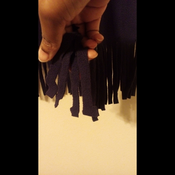 🆕 LISTING!! NWOT OLD NAVY FLEECE FRINGE SCARF - Picture 9 of 9